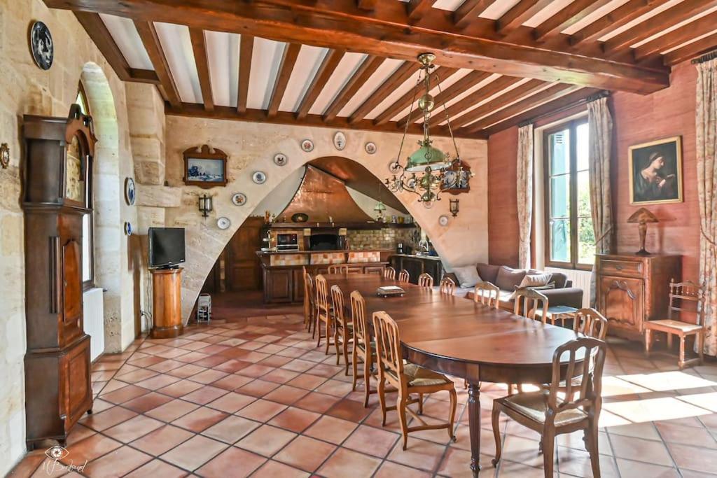 Chateau Couffins Asques Exterior foto